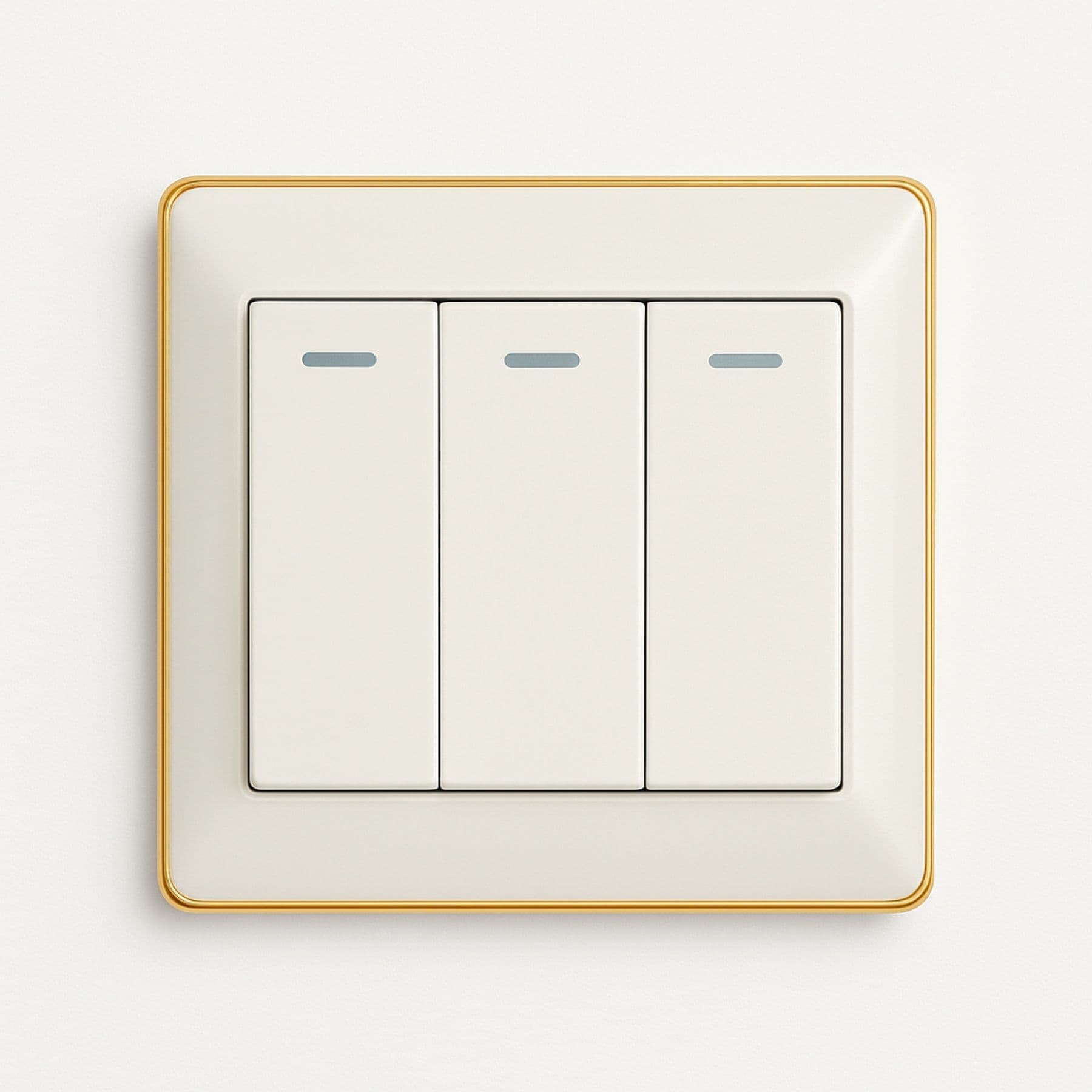 Switch outlet 3 Gang 1 - 13A (White)